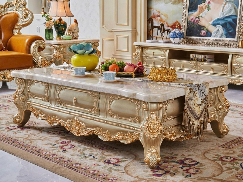 Bàn trà BELLE ÉPOQUE BT801-16 được bài trí trong không gian phòng khách tân cổ điển sang trọng. Bàn trà mặt đá vân nâu, kh…