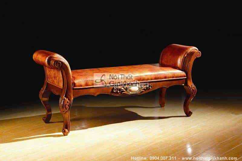 Sofa băng dài không tựa chân cao phong cách tân cổ điển