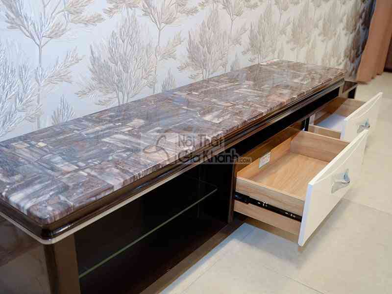 Bề mặt và ngăn kéo của kệ Y262-2