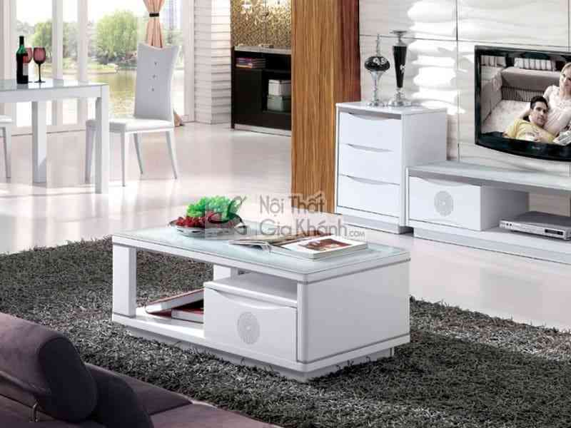 Bàn trà mặt kính kích thước tiêu chuẩn cho phòng khách vừa và nhỏ