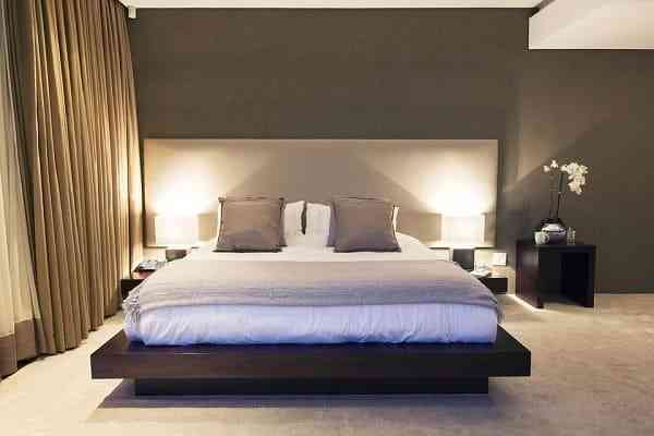 Mẫu giường ngủ phong cách Hàn Quốc tại showroom Gia Khánh, Hà Nội
