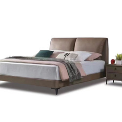 Giường ngủ bọc da GIBJ090-18 được chụp chính diện hơi chếch, nổi bật trên nền trắng. Giường có thiết kế hiện đại với đầu g…
