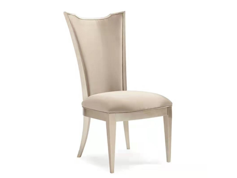 Ghế ăn GAM205 được chụp chính diện trên nền trắng, nổi bật với kiểu dáng tân cổ điển thanh lịch. Ghế có lưng tựa cao, hơi…