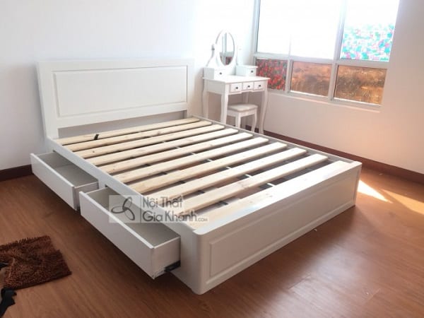 Giường gỗ sồi Trắng vân gỗ sáng màu