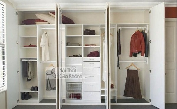 Tủ quần áo âm tường nhiều ngăn chứa đồ độc đáo cho chung cư