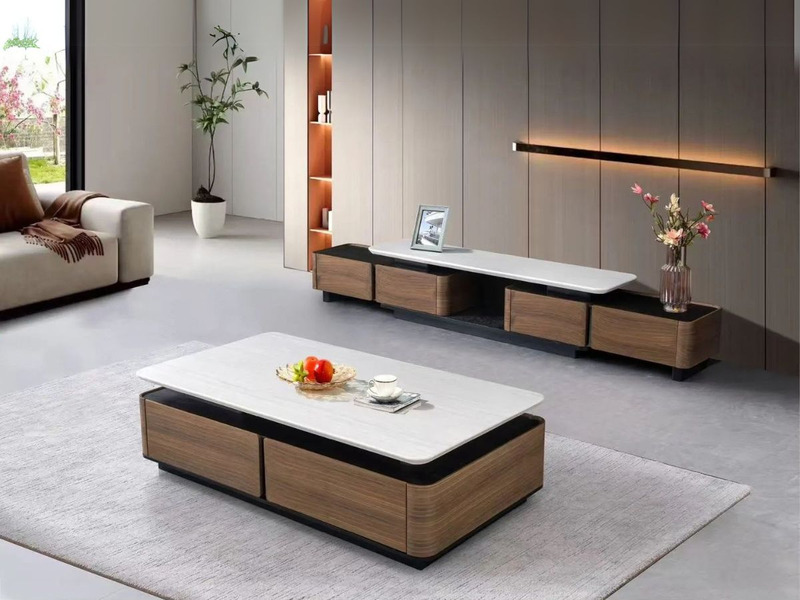Bộ bàn trà và kệ tivi phong cách hiện đại, nhìn từ góc chính diện trong không gian phòng khách sang trọng. Bàn trà hình ch…