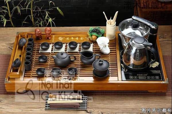 Bàn trà thông minh tích hợp nhiều chức năng cho phòng khách hiện đại