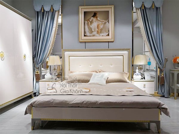 Giường ngủ đầu giường bọc nệm viền vàng trong phòng ngủ