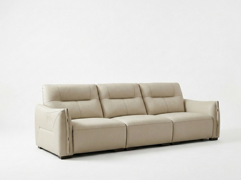 Sofa băng SF-S9007 màu kem nhạt, ba chỗ ngồi, được chụp chính diện trên nền trắng tinh khiết của studio. Sofa có thiết kế…