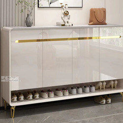 Tủ giày nhập khẩu TDB505 phong cách hiện đại, chụp chính diện trong không gian tiền sảnh. Tủ có bề mặt gỗ MFC phun sơn màu…