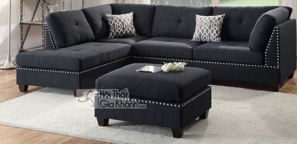 Sofa mini góc nhỏ màu đen nổi bật nhờ chi tiết đinh nhún