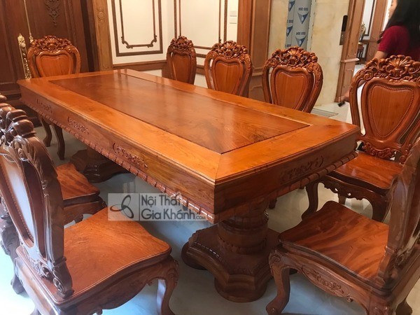 Bộ bàn ghế ăn gỗ nguyên khối ba băng tiết kiệm không gian