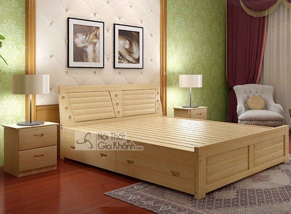 Mẫu giường gỗ bày bán tại khu vực Đê La Thành, Hà Nội