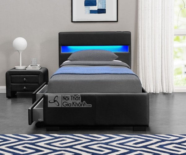 Giường gỗ có ngăn kéo gắn đèn ngủ
