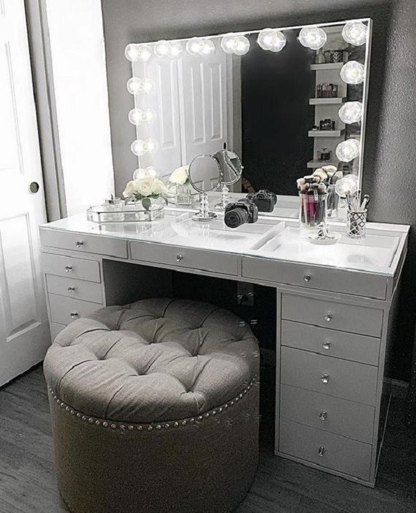 21+ mẫu bàn trang điểm chuyên nghiệp, bàn makeup studio có đèn led đẹp