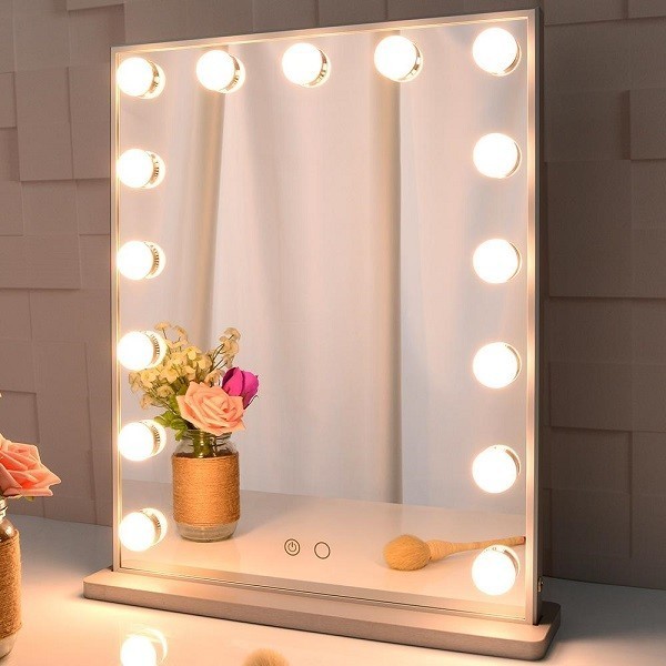 21+ mẫu bàn trang điểm chuyên nghiệp, bàn makeup studio có đèn led đẹp