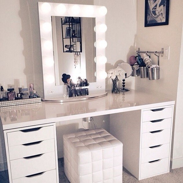 21+ mẫu bàn trang điểm chuyên nghiệp, bàn makeup studio có đèn led đẹp