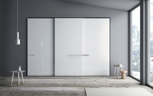 Tủ quần áo âm tường dạng cửa lùa cho phòng ngủ nhỏ