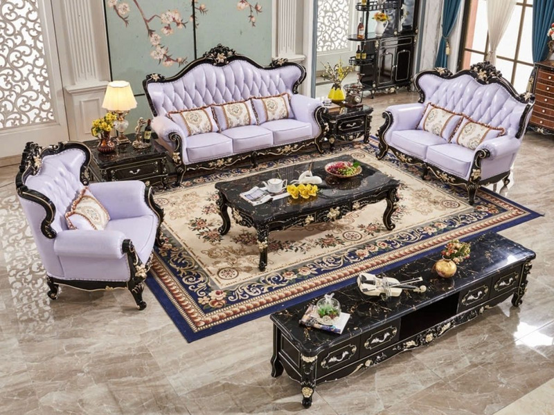 Toàn cảnh bộ sofa phòng khách tân cổ điển SB910-123 được sắp đặt trong không gian sang trọng, nhìn từ trên cao. Bộ sản phẩ…