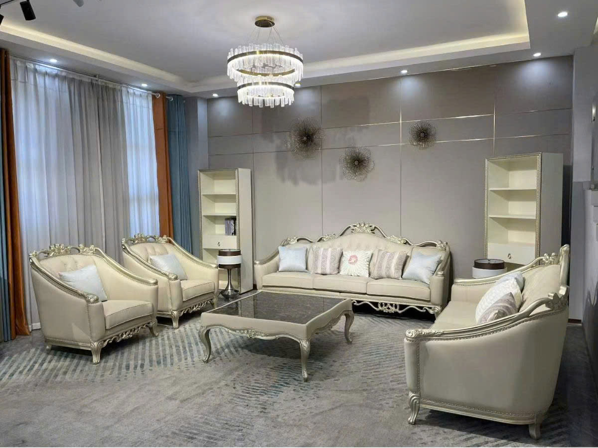Toàn bộ bộ sofa M888-124 được bài trí trong một không gian phòng khách rộng rãi, với ánh sáng ấm áp. Sofa bọc da sinh thái…