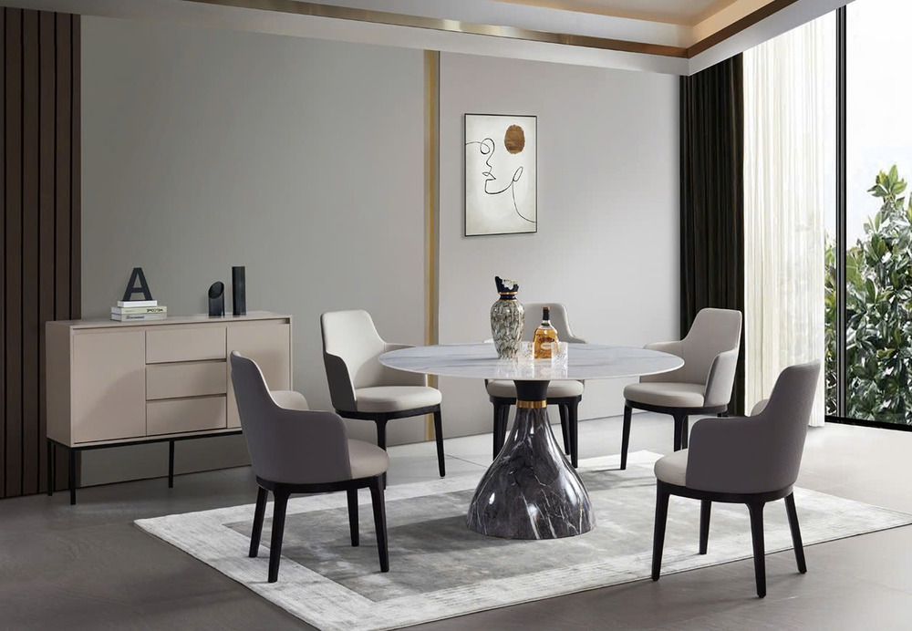 Ảnh chụp tổng thể bộ bàn ăn tròn 6 ghế QTQY219-135 trong không gian phòng ăn phong cách Luxury. Bàn ăn mặt đá nhân tạo màu…