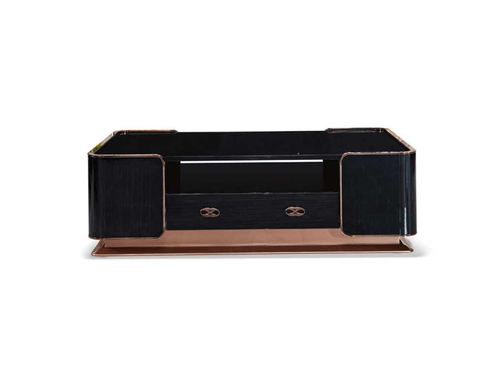 Hình ảnh chụp chính diện bàn trà luxury BTGD03-16, thể hiện rõ mặt bàn màu đen bóng và viền kim loại màu đồng tinh xảo. Ha…