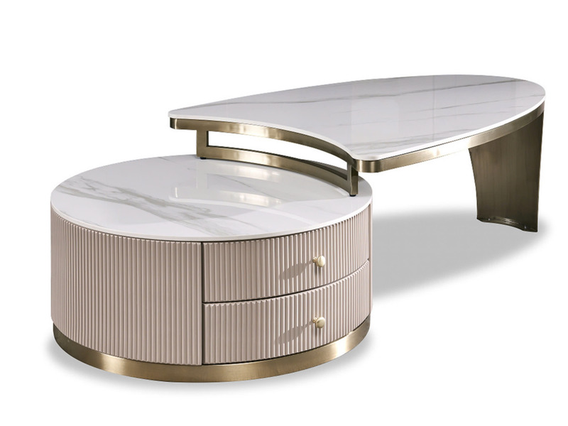 Bàn trà Luxury BT8809 nhìn từ góc chếch phía trước, nổi bật với hai khối hình học độc đáo. Khối trụ tròn màu be có hai ngă…