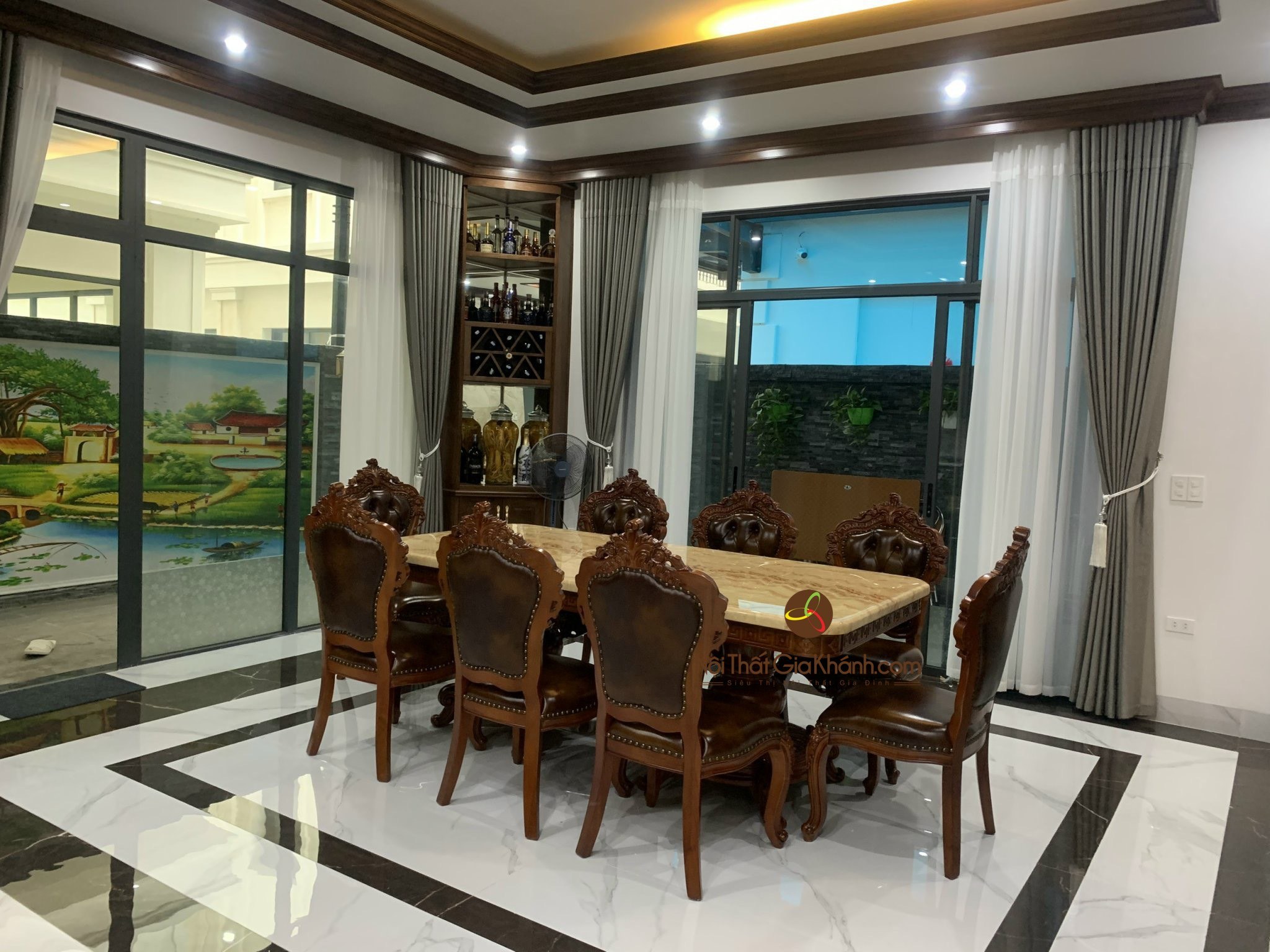 hinh anh bo ban an 8 ghe co dien tai nha bac thang tp. Thanh Hoa