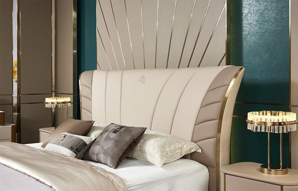 Ảnh cận cảnh đầu giường bọc da Luxury GIQF809-18, nổi bật với thiết kế bo cong mềm mại và chất liệu da bò tự nhiên màu kem…