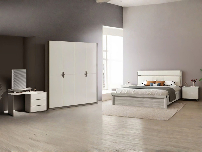 Toàn cảnh bộ giường tủ hiện đại BG2A-2 trong một phòng ngủ rộng rãi, với giường 1m8x2m có đầu giường bọc đệm màu trắng kem…