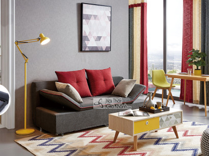 Góc nhìn cận cảnh hơn về bộ sofa đa năng SF169-6 màu xám bọc vải, nổi bật với hai gối tựa màu đỏ tươi và hai gối tựa màu x…