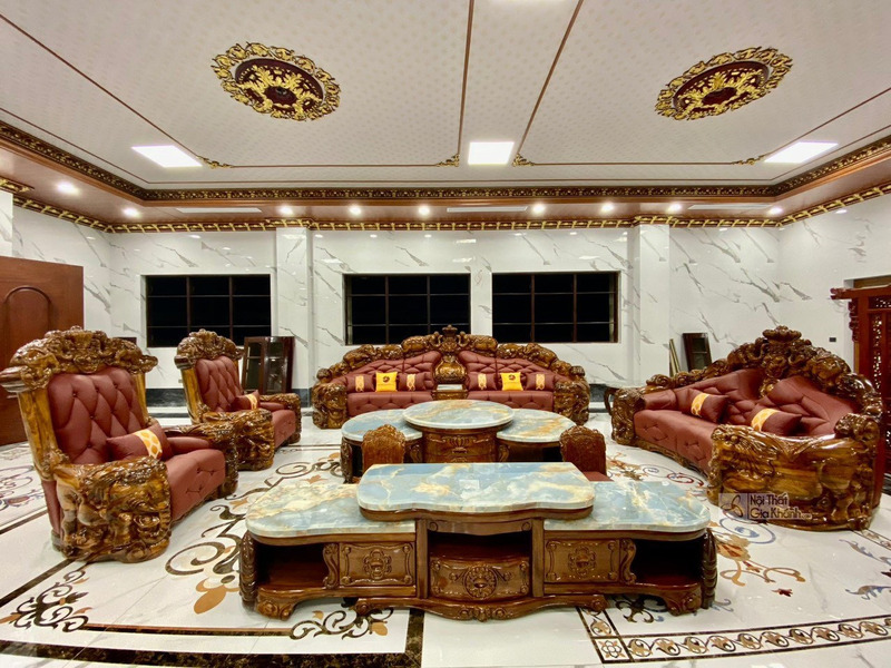 Toàn cảnh bộ sofa gỗ mun hoàng gia GK01-1125-THE ELEPHANT KING trong không gian phòng khách rộng lớn, sang trọng. Bộ sofa…