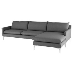 Sofa góc hiện đại SF-387 màu xám đậm, chụp từ góc cao phía trước bên phải, nổi bật phần đệm ngồi và tựa lưng dày dặn. Chân…
