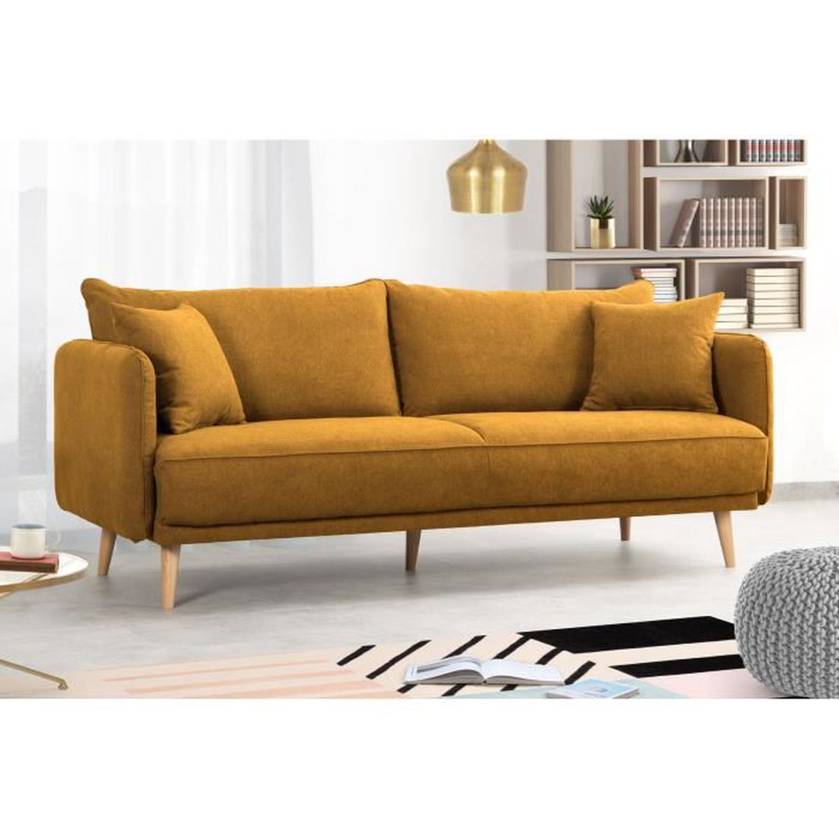 Sofa băng 3 chỗ màu vàng mù tạt nổi bật, được bọc vải cao cấp, đặt trong không gian phòng khách hiện đại. Ghế có thiết kế…