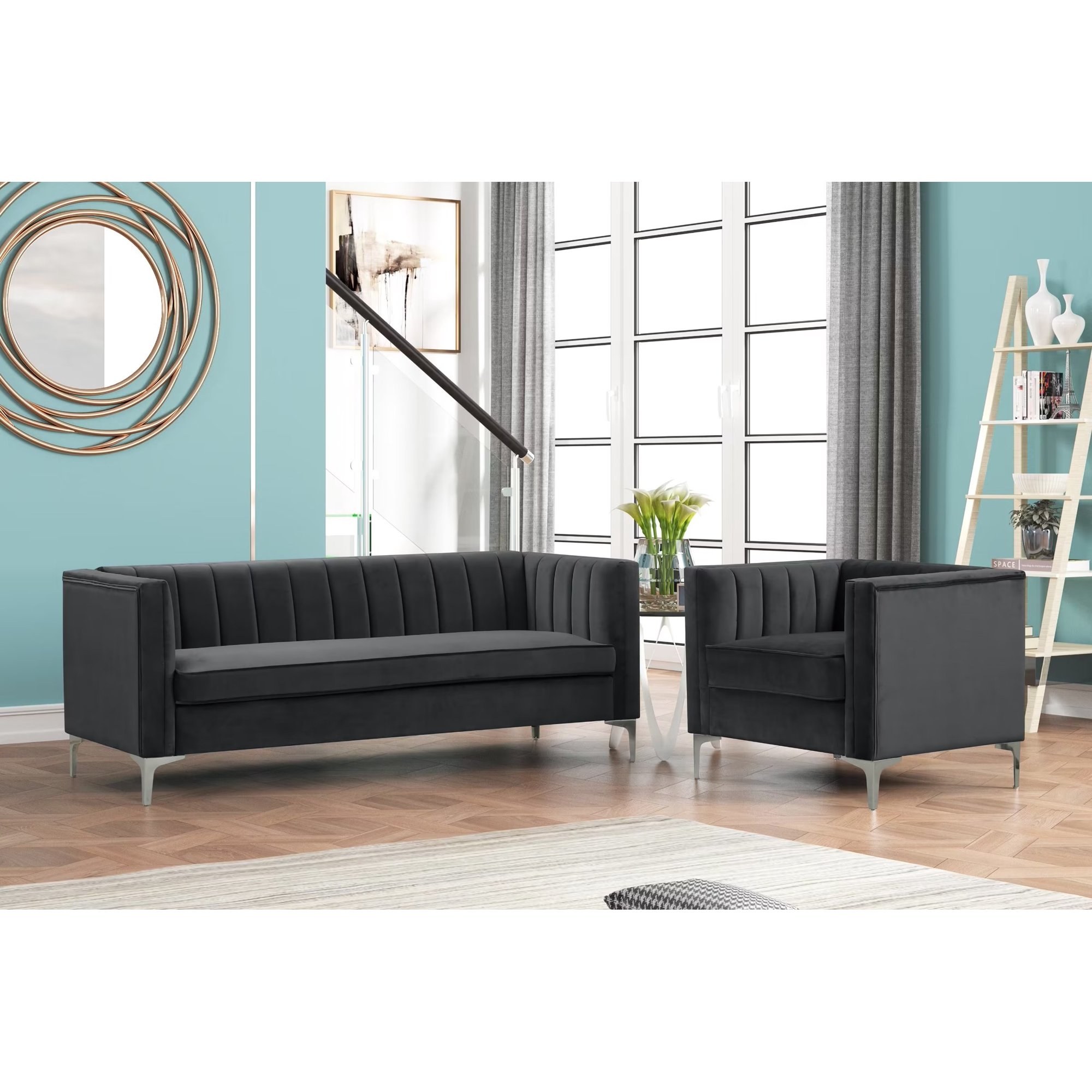 Bộ sofa băng và ghế đơn SF-552 màu xám đậm đặt trong phòng khách có tường màu xanh ngọc dịu mát. Gương tròn lớn với khung…