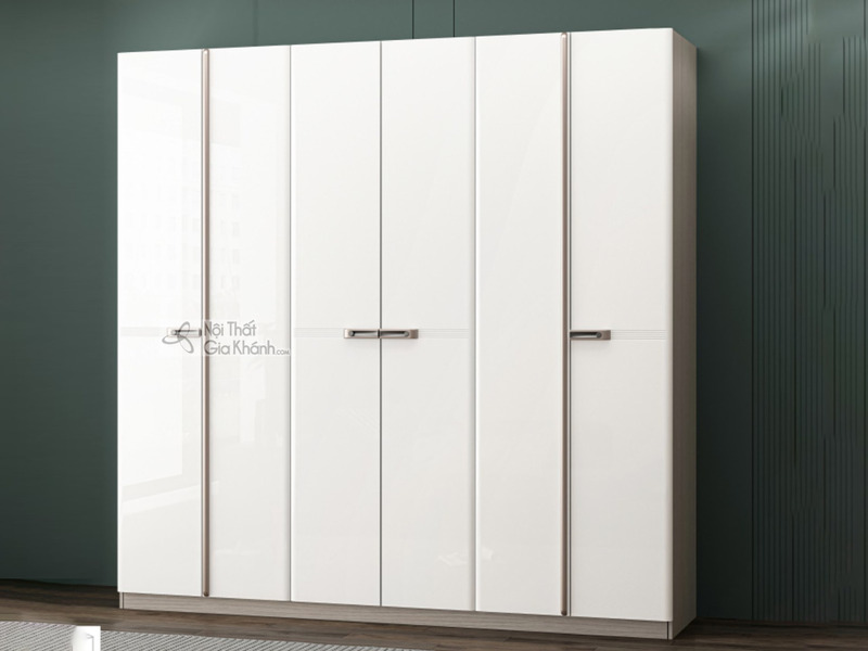 Tủ quần áo 6 cánh TU606-6 được chụp từ góc trực diện hơi chếch, nổi bật với thiết kế hiện đại, tối giản. Bề mặt cánh tủ mà…