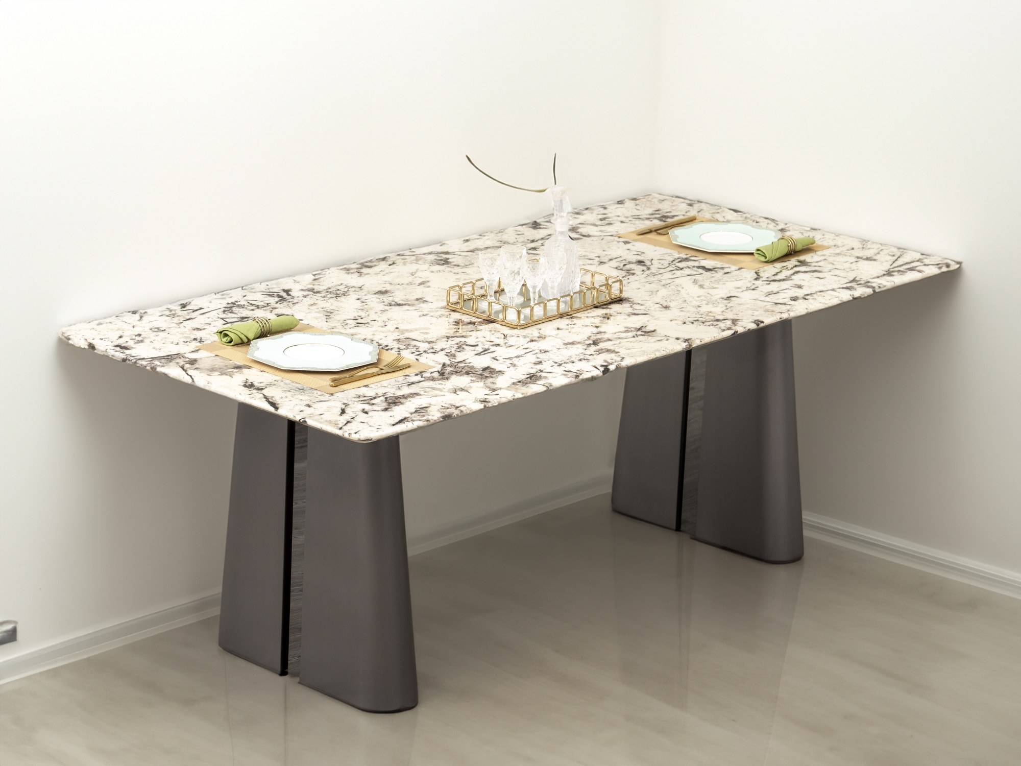 Bàn ăn mặt đá hiện đại cao cấp trưng bày tại showroom Nội Thất Gia Khánh