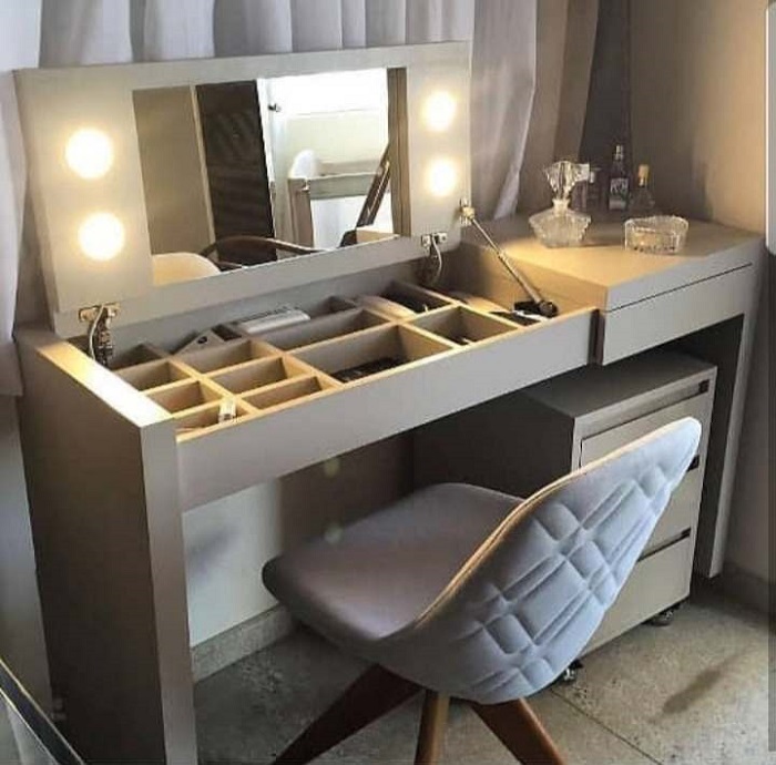 bàn trang điểm giấu gương