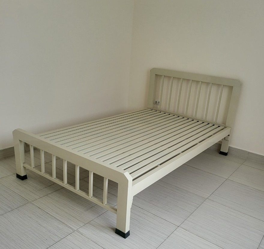 giường sắt