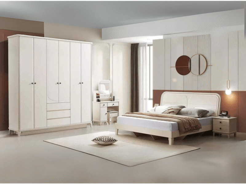 Toàn cảnh bộ giường ngủ BN2461-18 phong cách hiện đại, tông màu trắng kem chủ đạo, đặt trong không gian phòng ngủ sáng sủa…