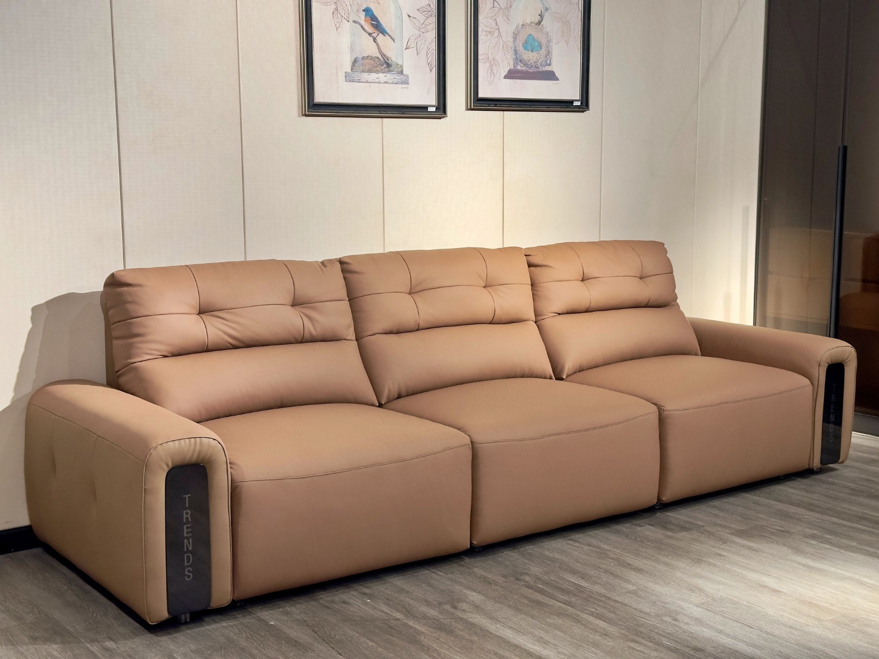 Top Mẫu Sofa Da Màu Nâu Đẹp Dẫn Đầu Xu Hướng Của Biệt Thự