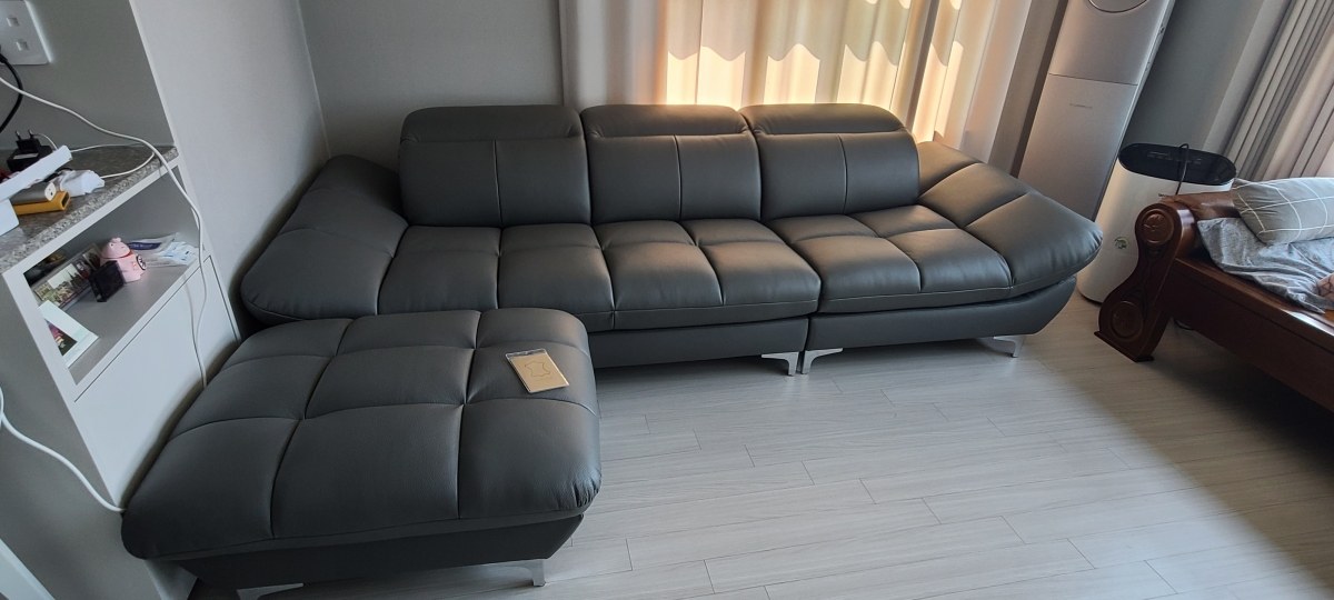 Sofa EVERBEST – Sofa Da Cao Cấp Tựa Đầu Chức Năng Hiện Đại