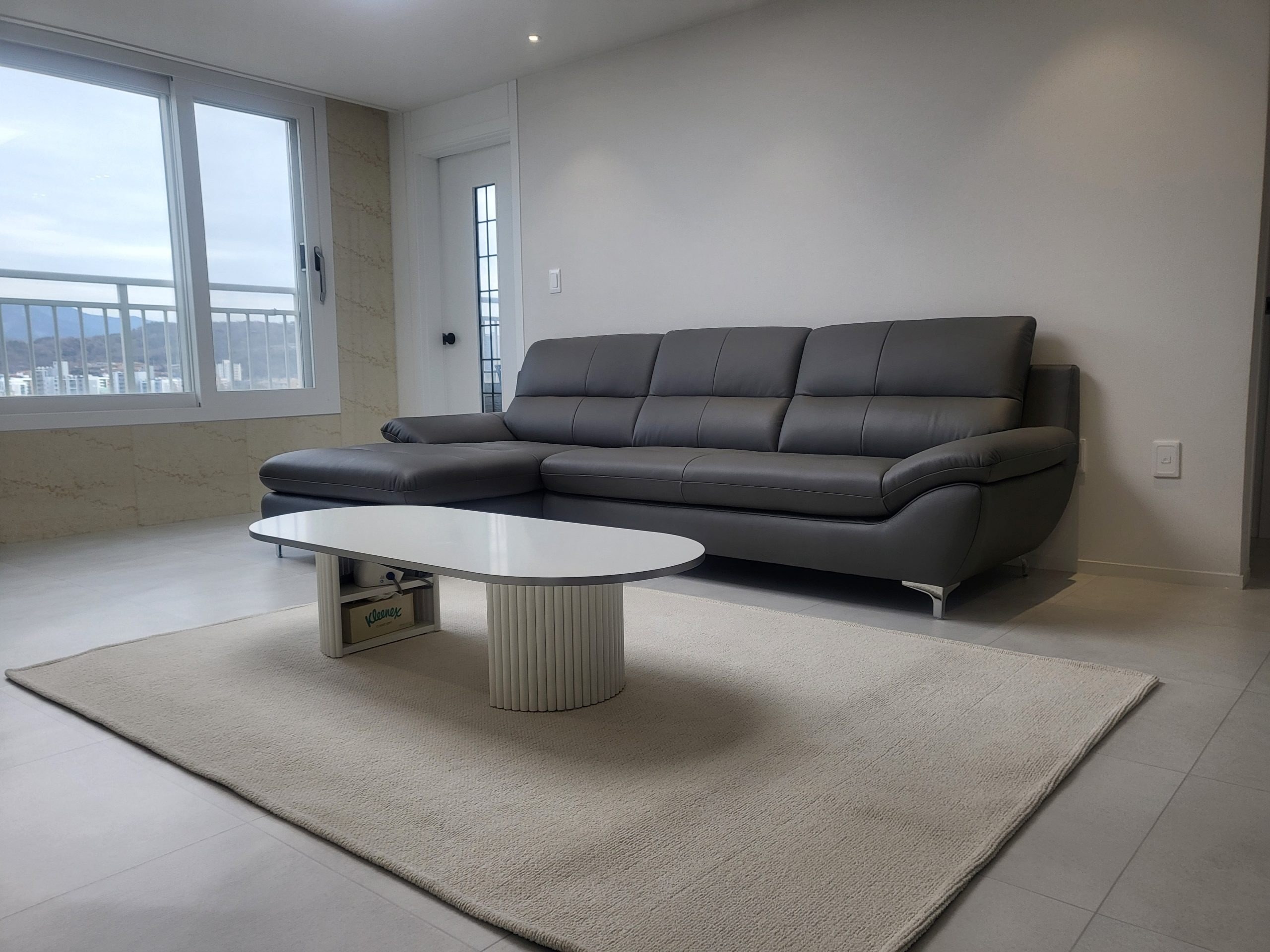 Sofa SEABREE - Sofa Góc Hiện Đại Bọc Da Cho Phòng Khách Chung Cư