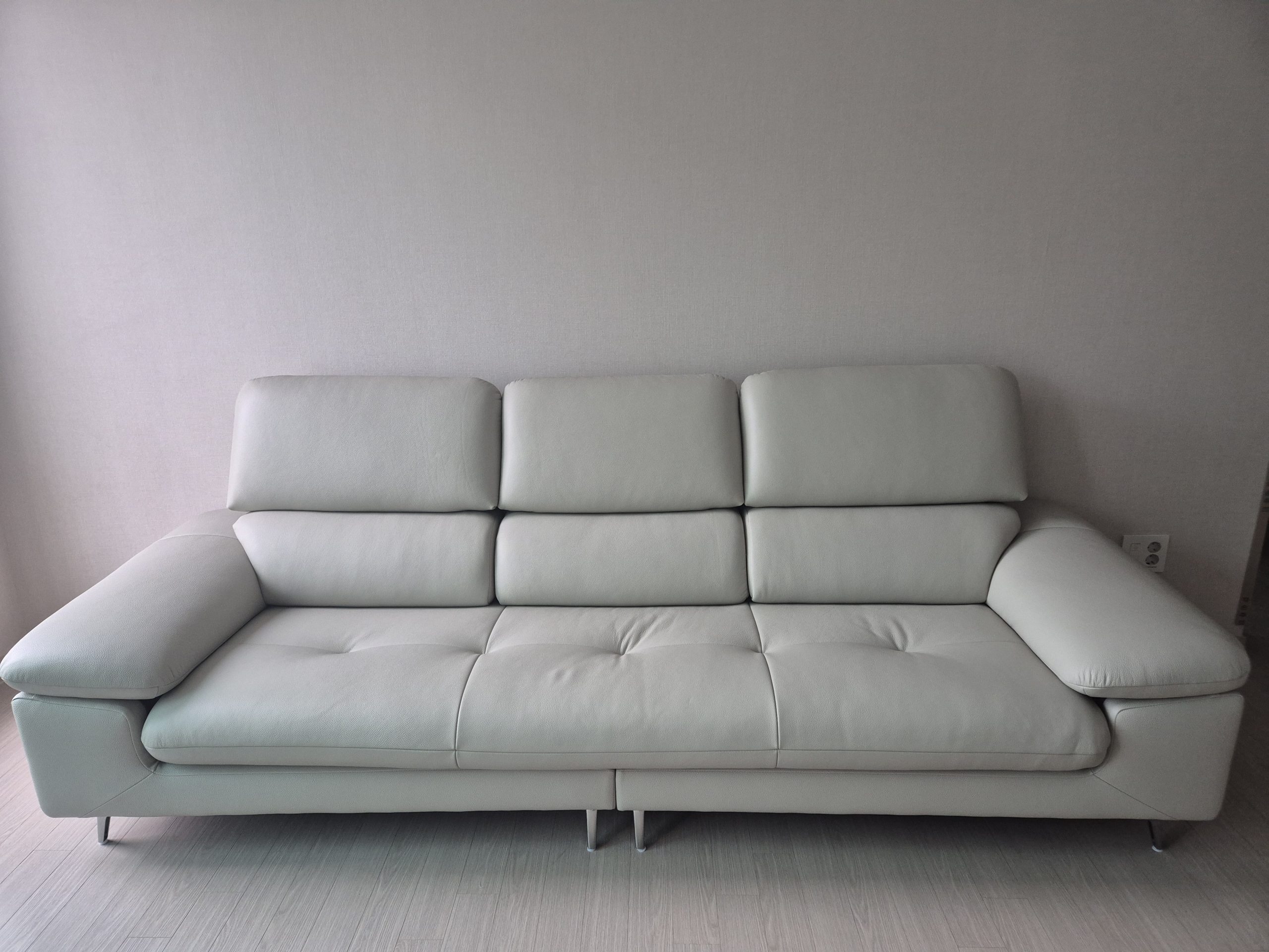 Sofa Ravell - Sofa Da Hiện Đại Cao Cấp Cho Phòng Khách