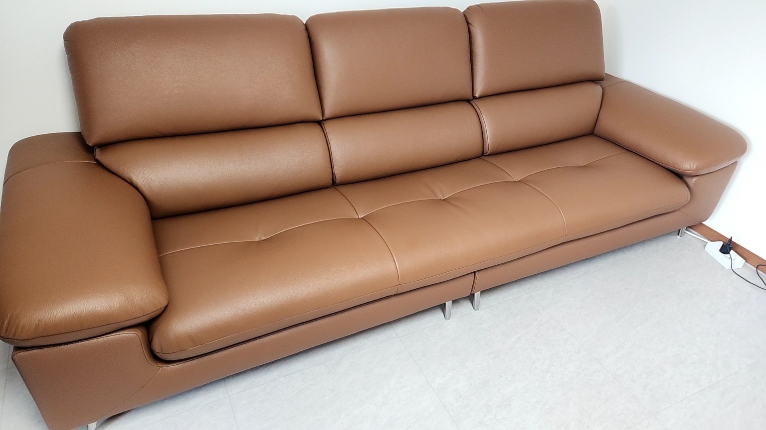 Sofa Ravell - Sofa Da Hiện Đại Cao Cấp Cho Phòng Khách