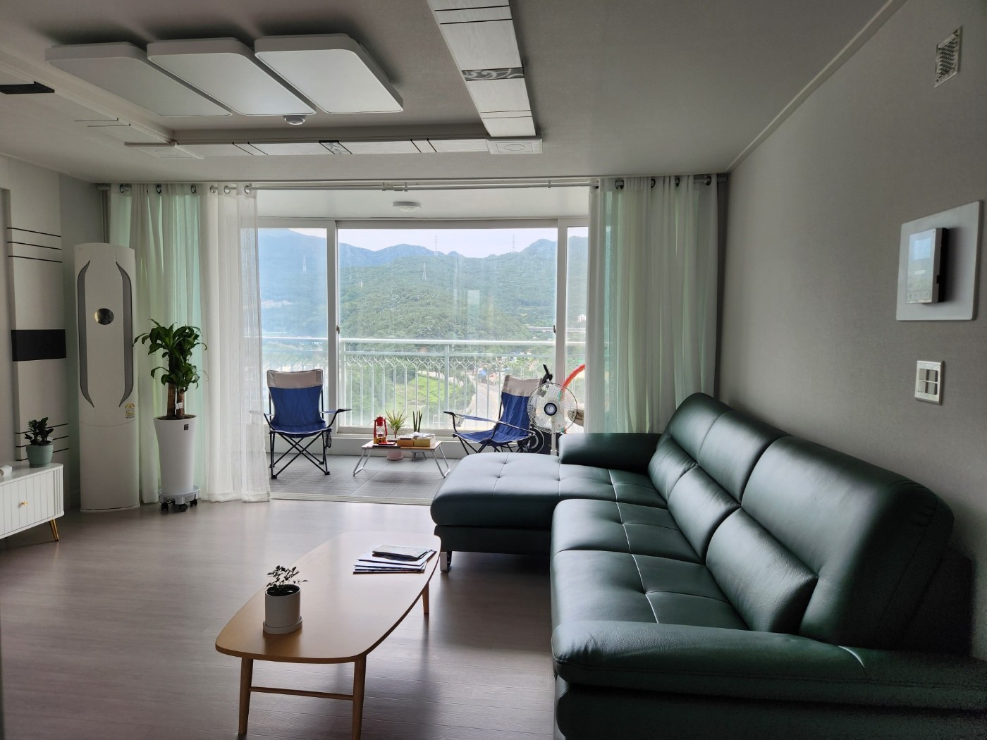 Sofa ARLO - Sofa Da Cao Cấp Góc Chữ L Hiện Đại Đệm Ngồi Êm Ái