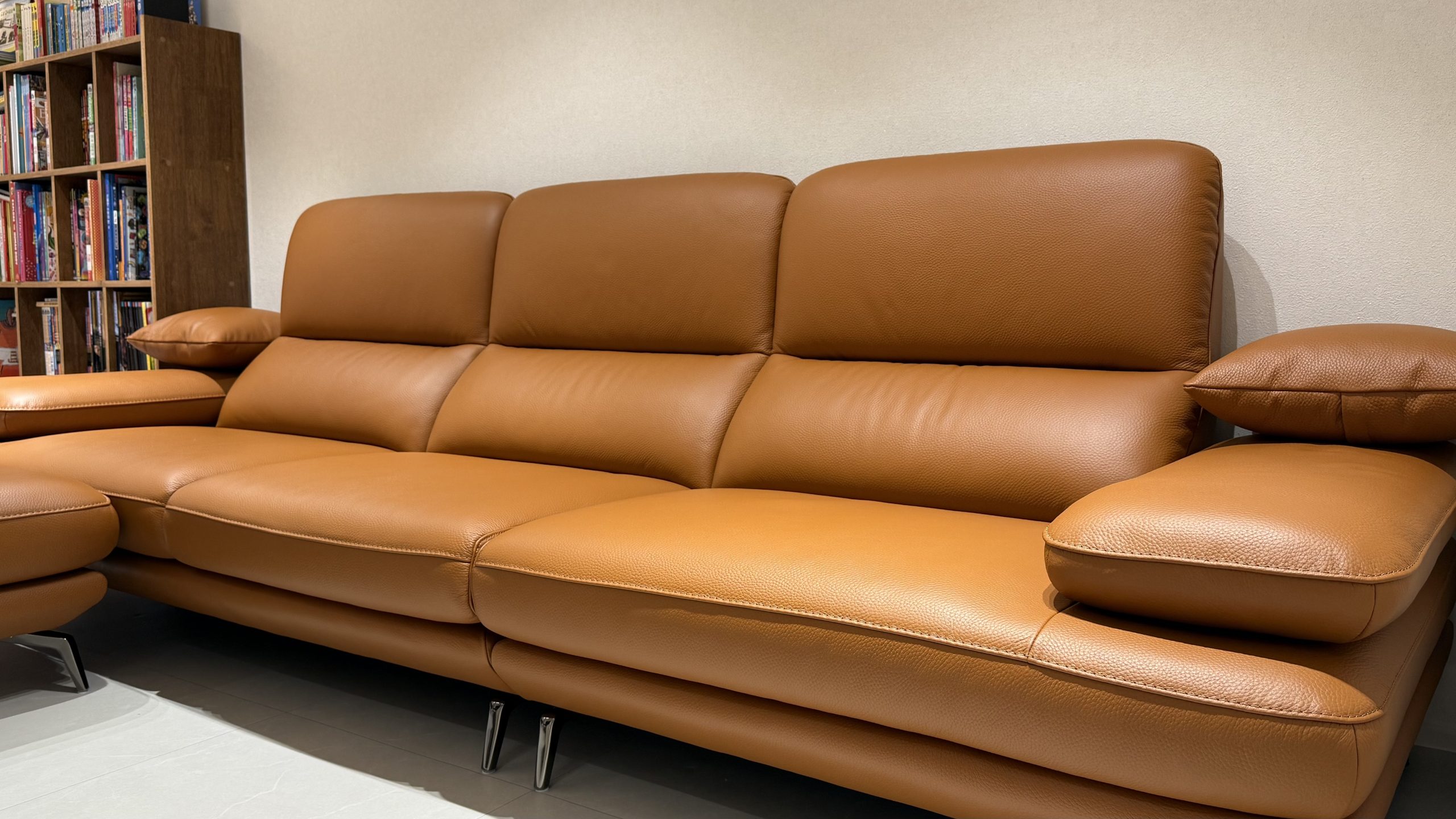 Sofa BENEDICT – Sofa Da Cao Cấp 4 Chỗ Hiện Đại Tinh Tế