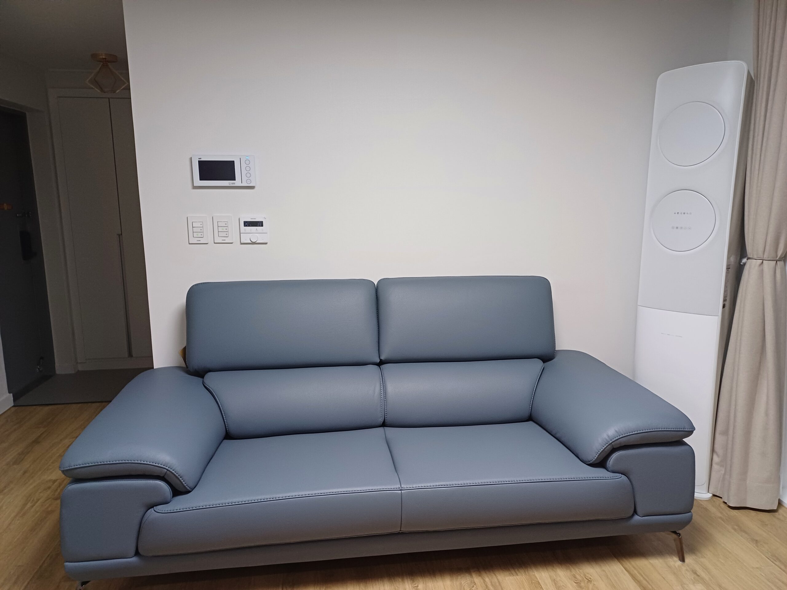 Sofa CONTOUR - Sofa Băng Nhỏ Gọn 2 Chỗ Cho Chung Cư