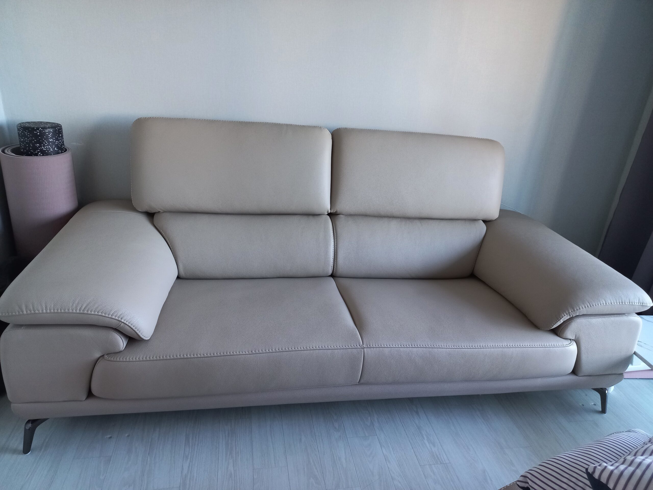 Sofa CONTOUR - Sofa Băng Nhỏ Gọn 2 Chỗ Cho Chung Cư