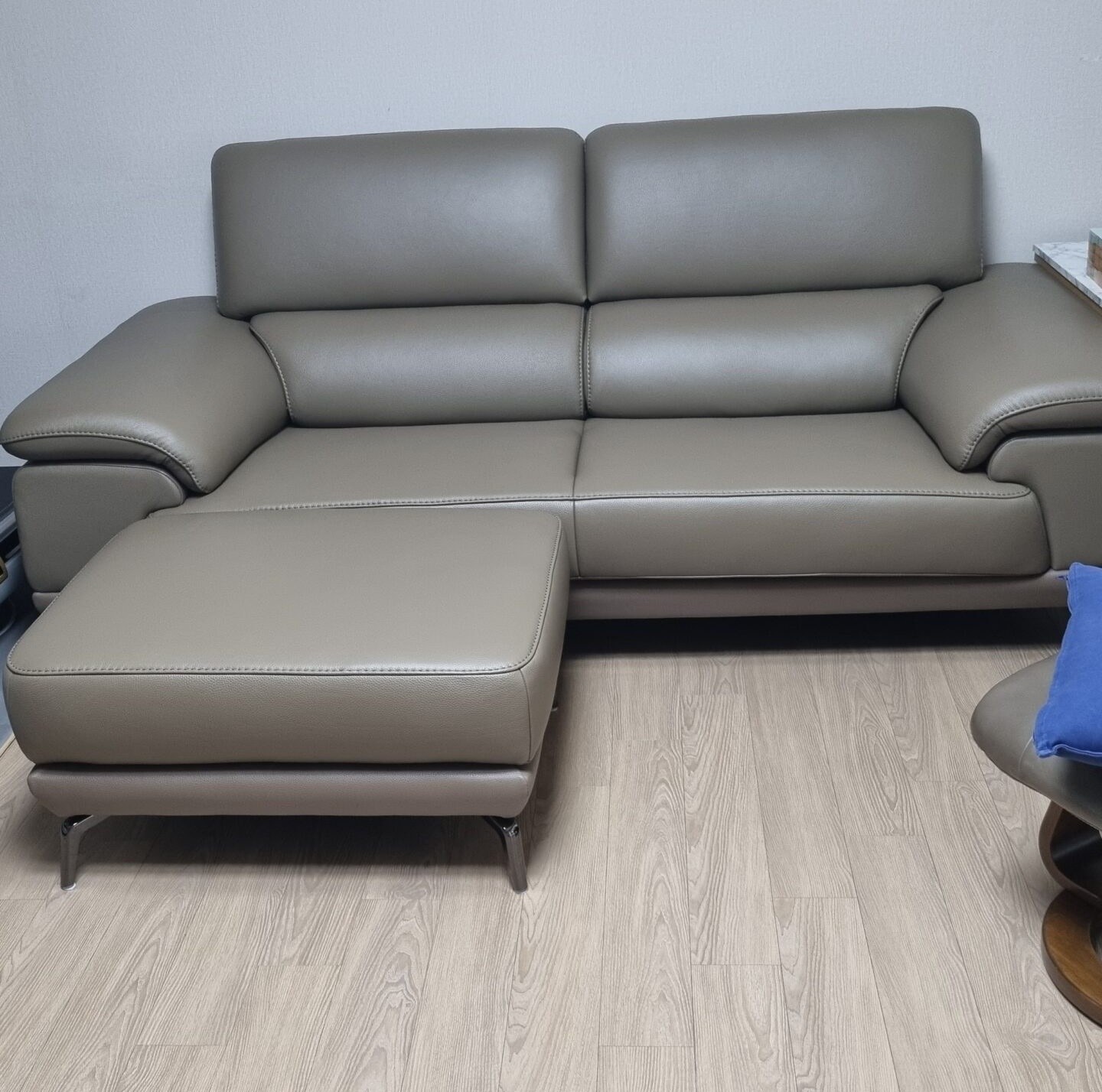 Sofa CONTOUR - Sofa Băng Nhỏ Gọn 2 Chỗ Cho Chung Cư